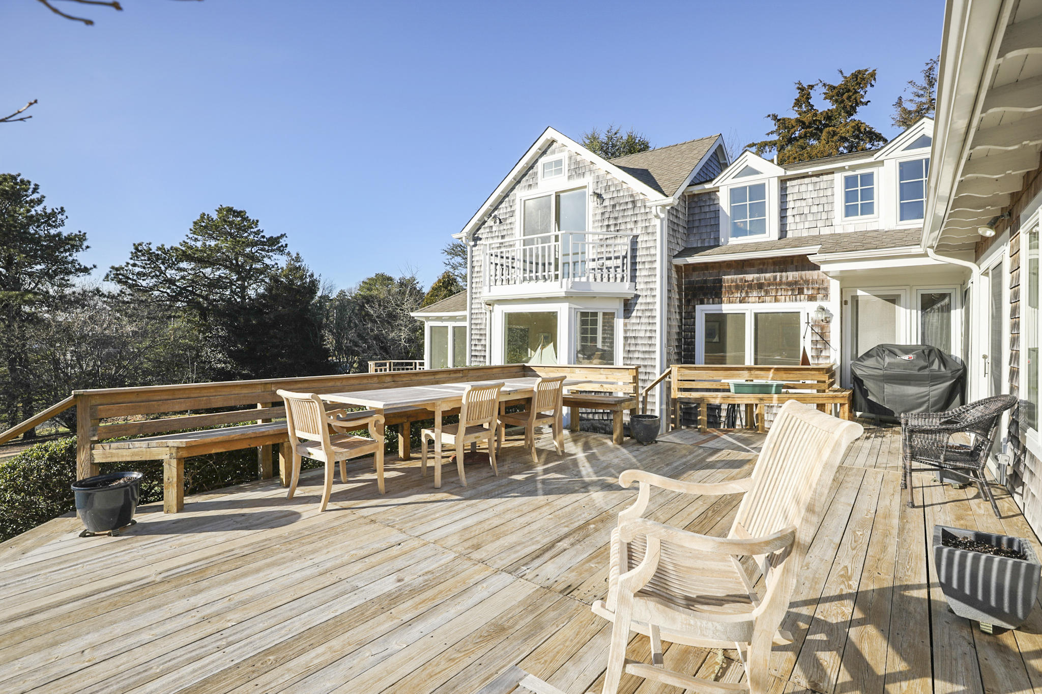145 Barley Neck Road Orleans, MA 02653 - Photo 28 of 39 a view of a house with pool table and chairs