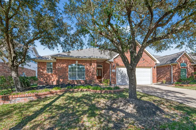 $329,900 | 12818 Carriage Glen Drive, Tomball, TX 77377