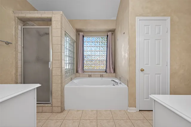 $329,900 | 12818 Carriage Glen Drive, Tomball, TX 77377