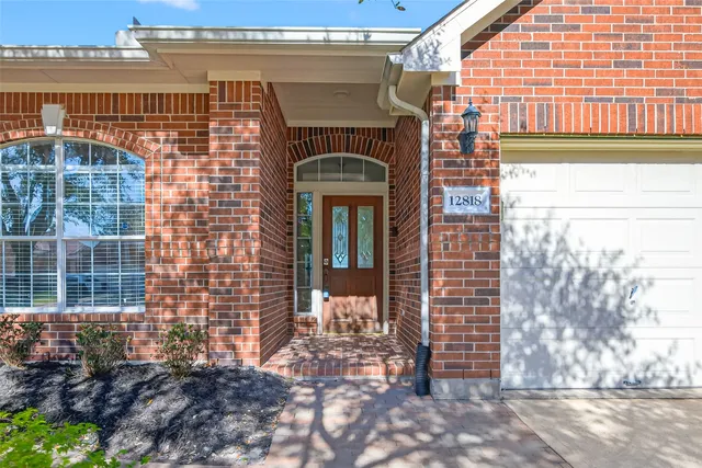 $329,900 | 12818 Carriage Glen Drive, Tomball, TX 77377