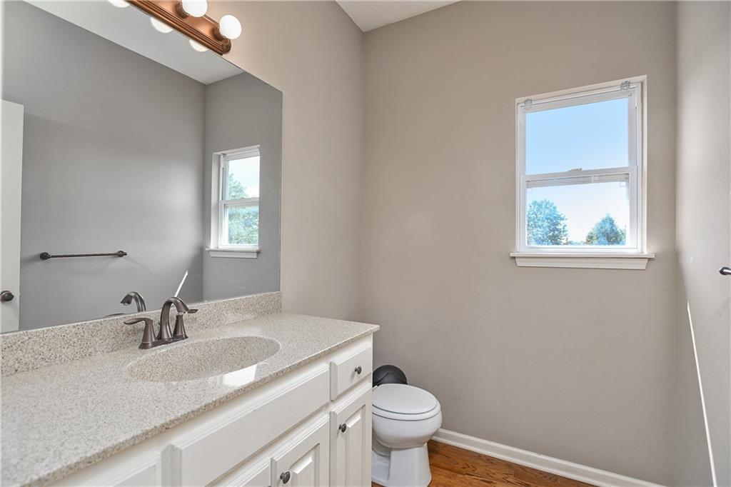 2427 West Fredrickson Drive Olathe, KS 66061 - Photo 14 of 35