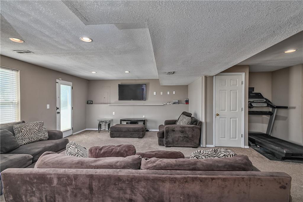 2427 West Fredrickson Drive Olathe, KS 66061 - Photo 25 of 35