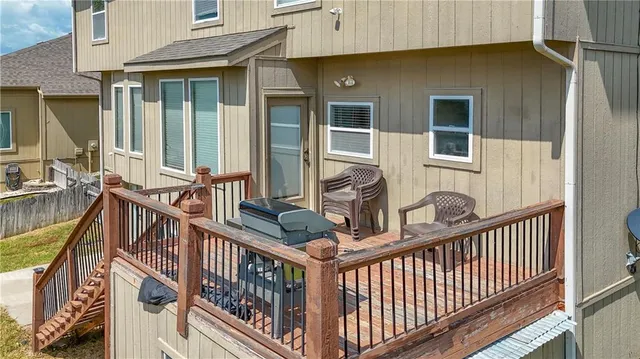 $490,000 | 2427 West Fredrickson Drive, Olathe, KS 66061