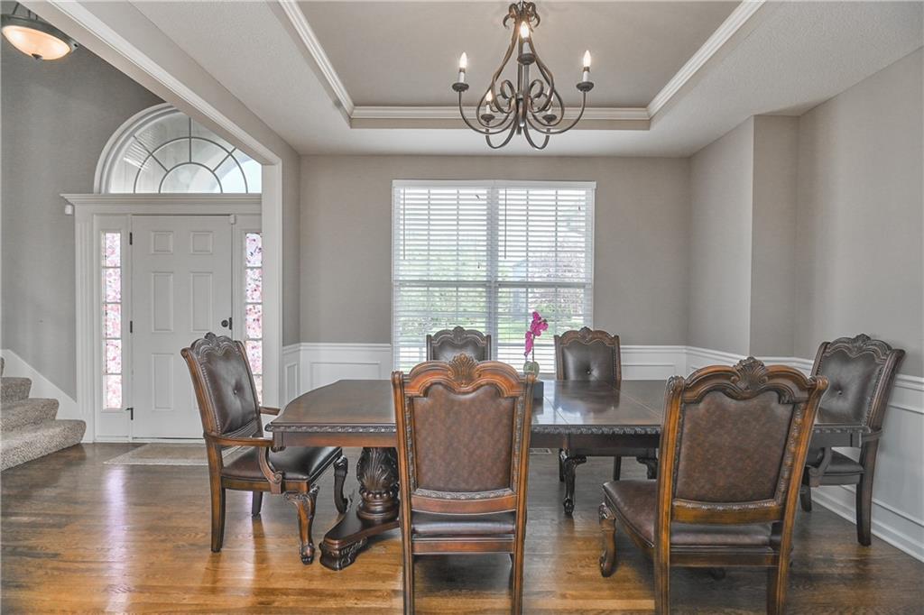 2427 West Fredrickson Drive Olathe, KS 66061 - Photo 5 of 35