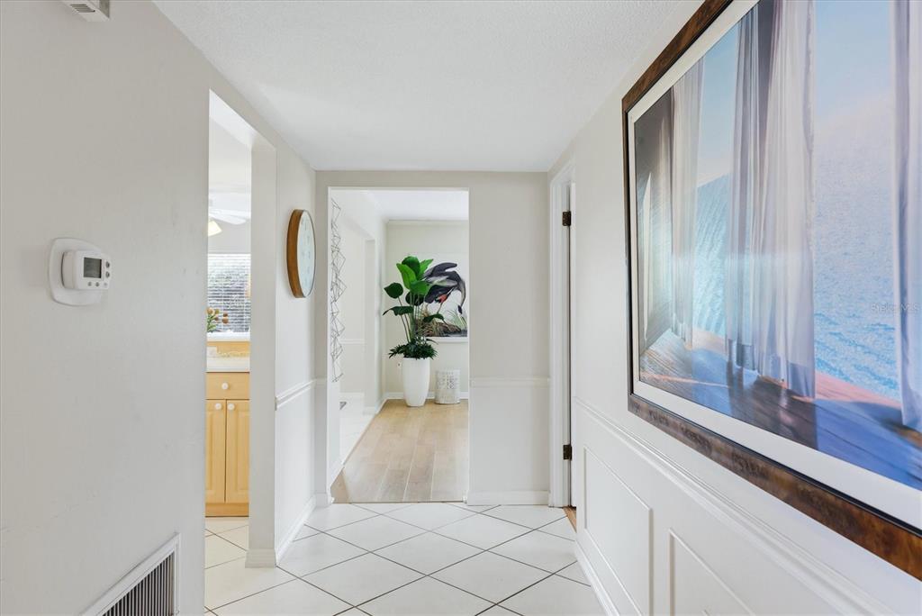 4208 Roxane Boulevard, Unit 95 Sarasota, FL 34235 - Photo 9 of 48