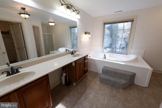 $625,000 | 9 Woodland Station, Seaford, DE 19973