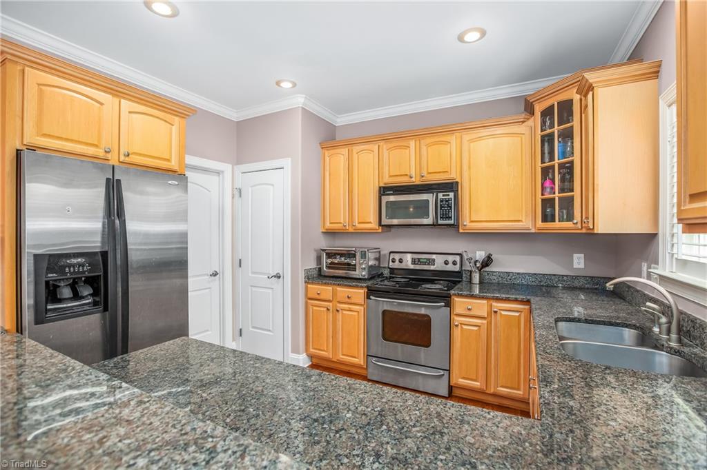 4048 Payne Road High Point, NC 27265 - Photo 15 of 38