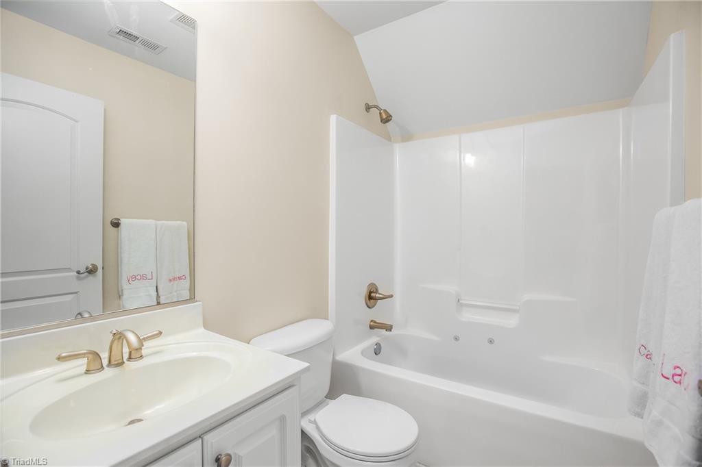 4048 Payne Road High Point, NC 27265 - Photo 26 of 38