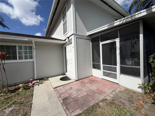 $1,390 | 3284 Royal Canadian Trace, Unit 3, Fort Myers, FL 33907