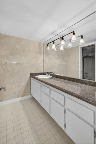 $3,500 | 5280 North Ocean Drive, Unit 14D, Riviera Beach, FL 33404