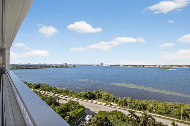 $3,500 | 5280 North Ocean Drive, Unit 14D, Riviera Beach, FL 33404