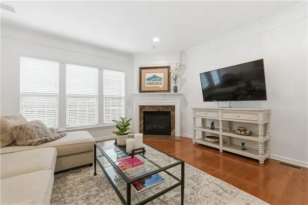 a view of entryway and hall