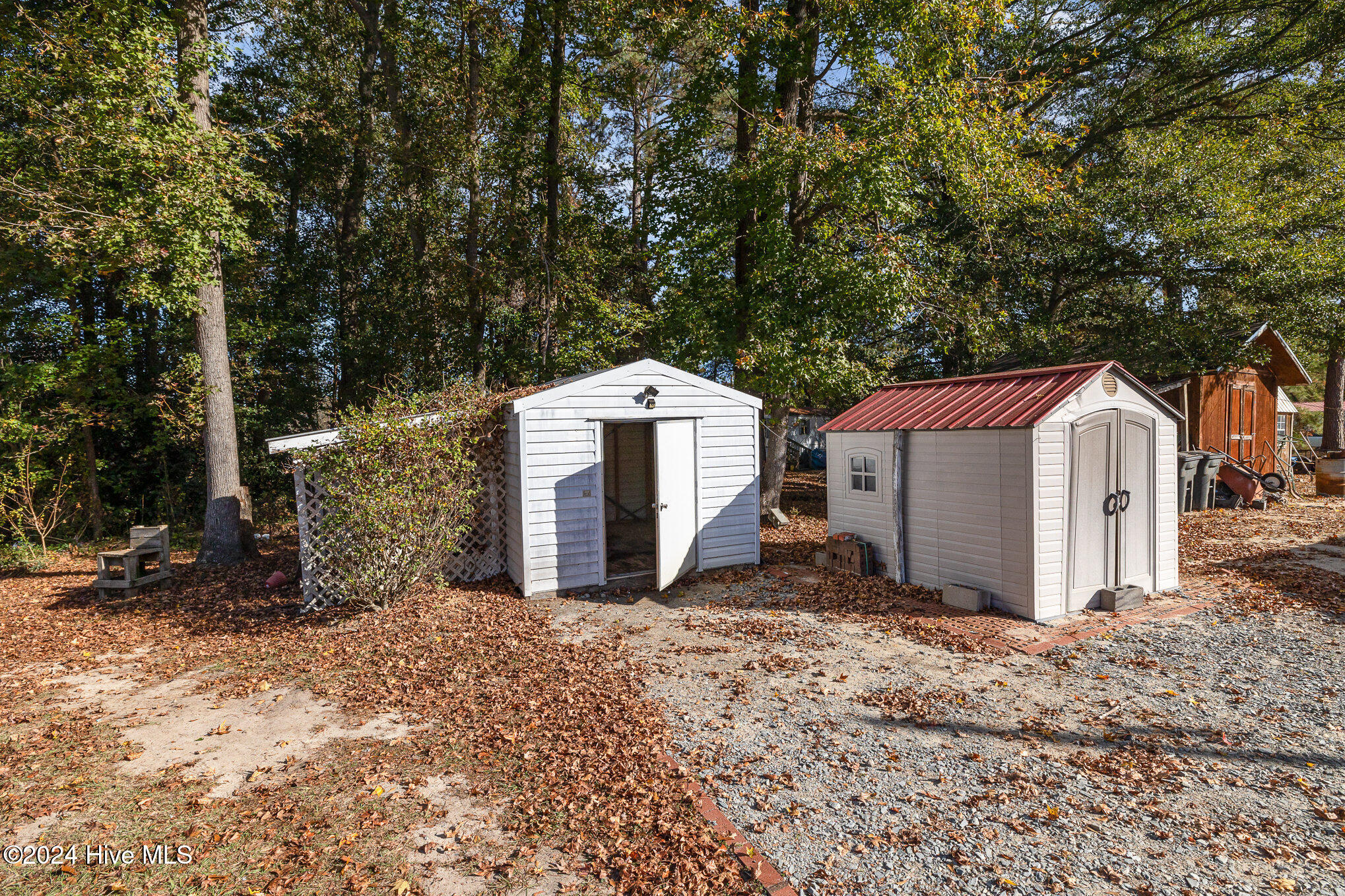 220 Hanson Road Clinton, NC 28328 - Photo 18 of 20 027_file_467