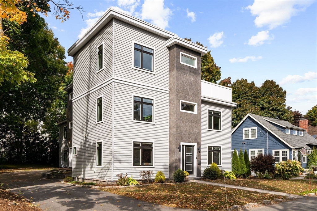 7 Bartley Street, Unit 7 Wakefield, MA 01880 - Photo 2 of 42