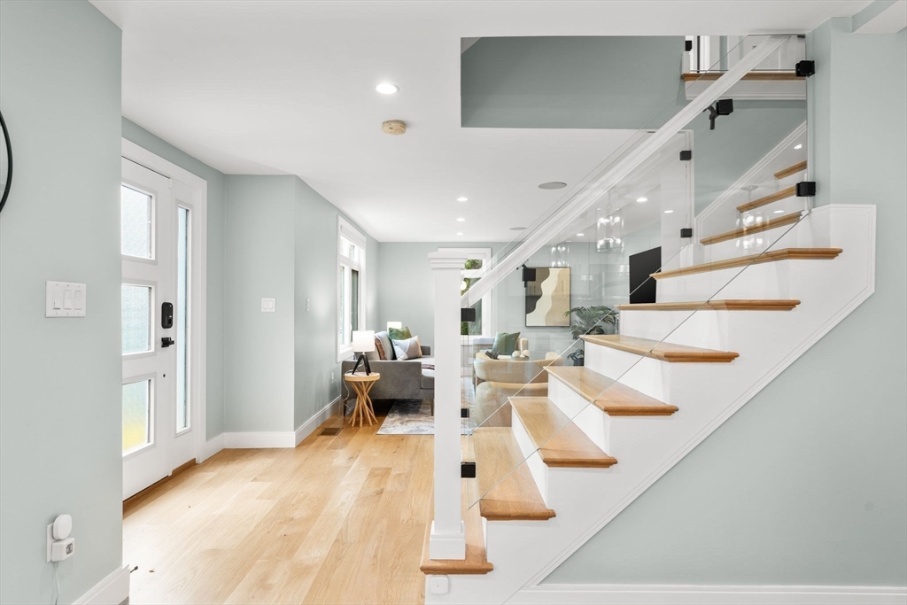 7 Bartley Street, Unit 7 Wakefield, MA 01880 - Photo 3 of 42