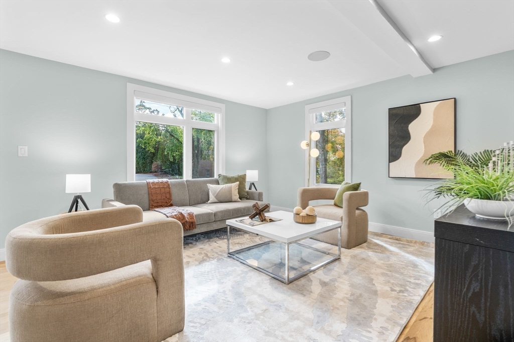 7 Bartley Street, Unit 7 Wakefield, MA 01880 - Photo 5 of 42