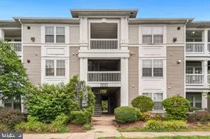 $2,250 | 8095 Lacy Drive, Unit 204, Manassas, VA 20109