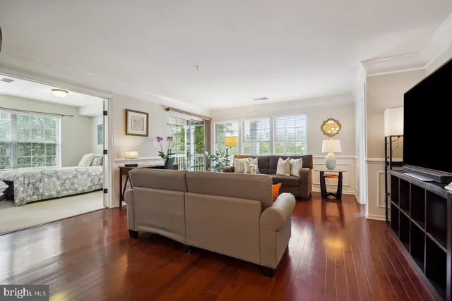 $2,250 | 8095 Lacy Drive, Unit 204, Manassas, VA 20109