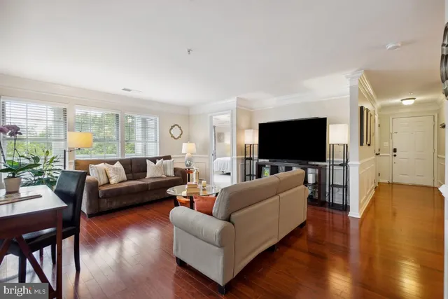 $2,250 | 8095 Lacy Drive, Unit 204, Manassas, VA 20109