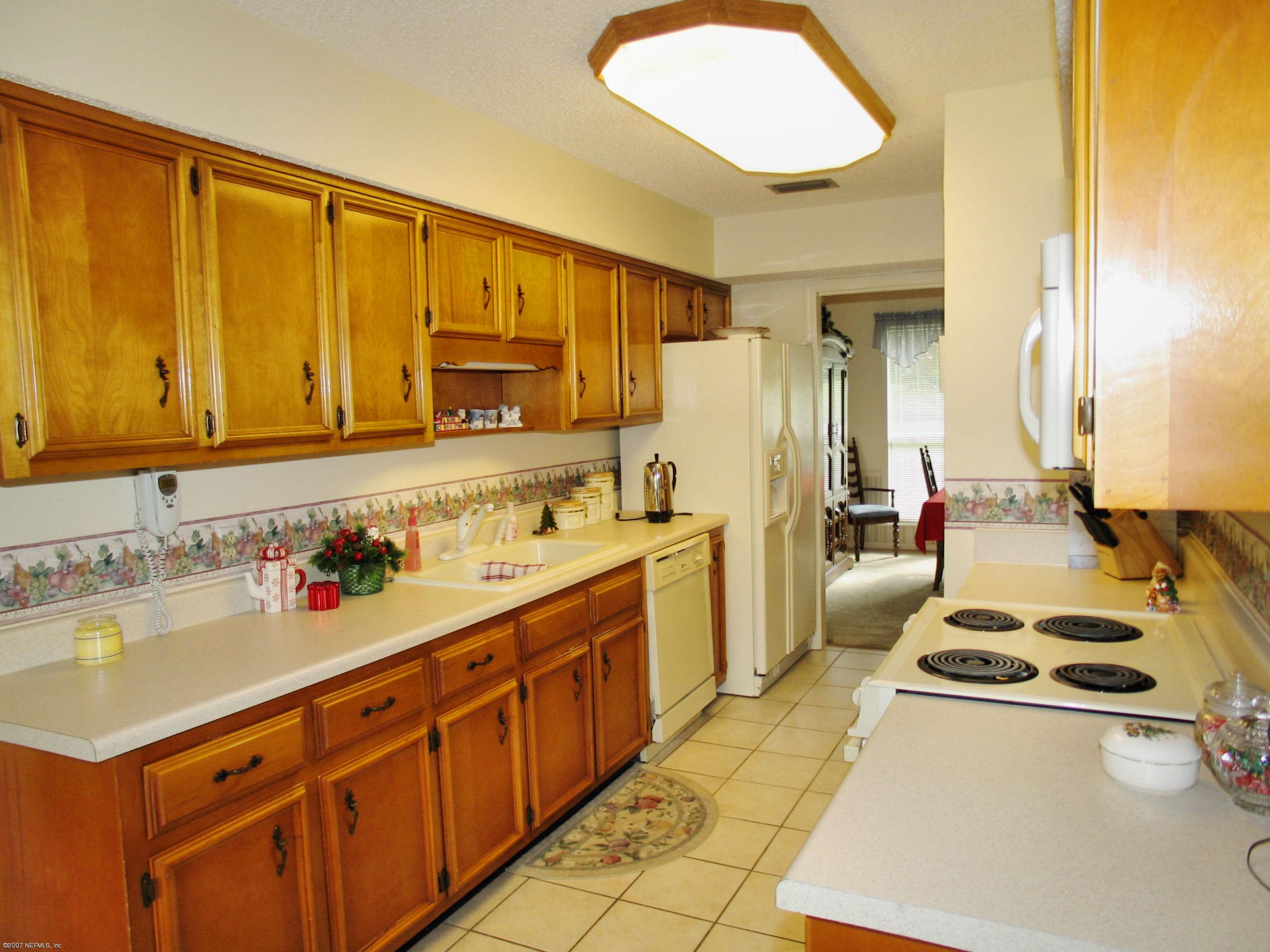 3406 Debussy Road Jacksonville, FL 32277 - Photo 4 of 9 Kitchen-VG