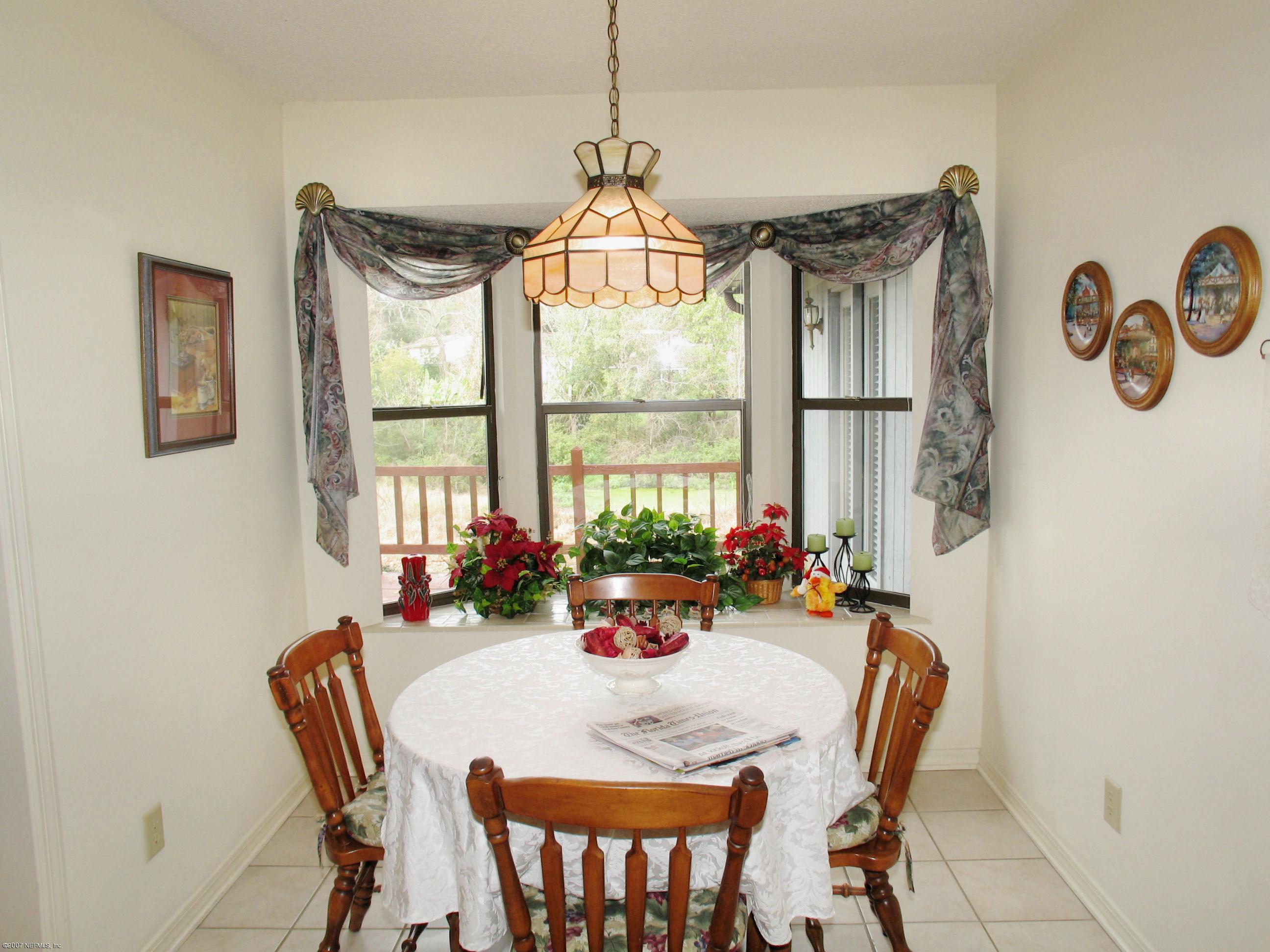 3406 Debussy Road Jacksonville, FL 32277 - Photo 5 of 9 Breakfast Nook-VG