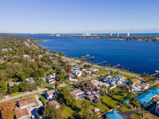 a view of a playground with basketball court