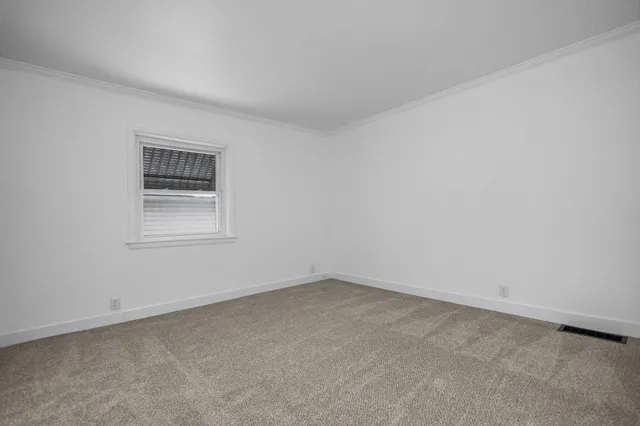 $189,000 | 356 West 9th Avenue, Oshkosh, WI 54902