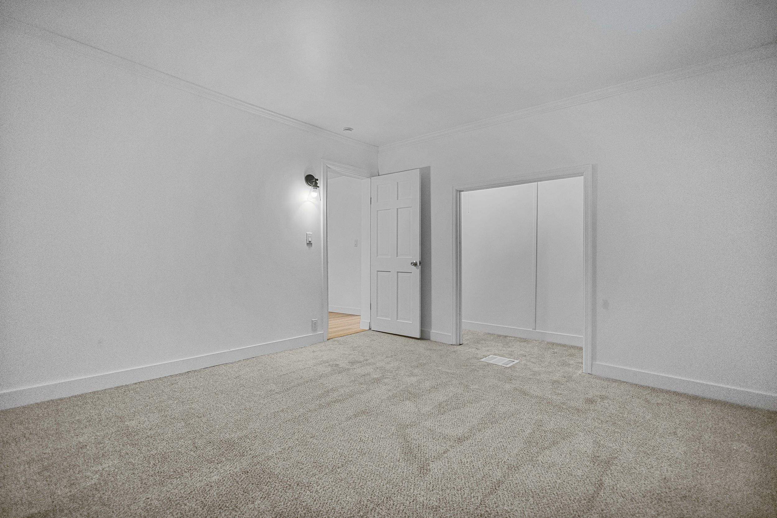 356 West 9th Avenue Oshkosh, WI 54902 - Photo 12 of 28