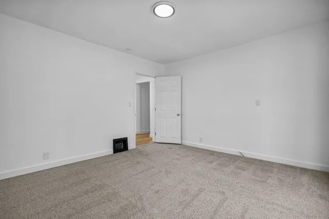 $189,000 | 356 West 9th Avenue, Oshkosh, WI 54902