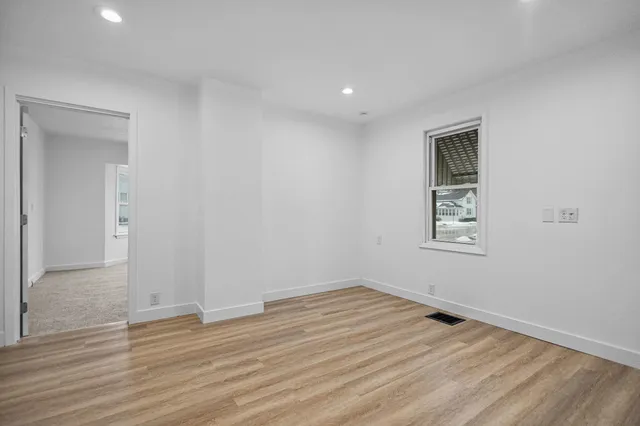 $189,000 | 356 West 9th Avenue, Oshkosh, WI 54902