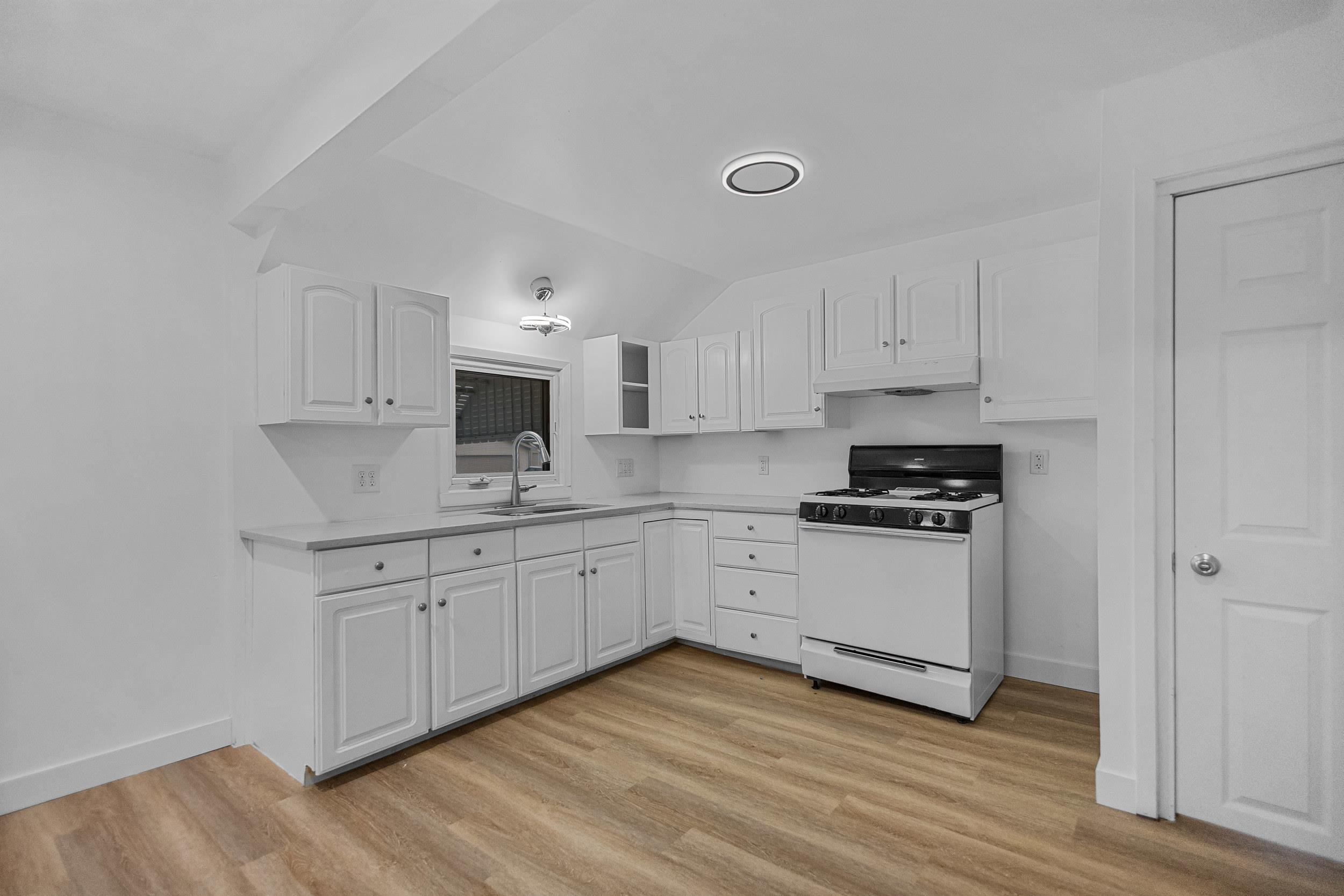 356 West 9th Avenue Oshkosh, WI 54902 - Photo 21 of 28