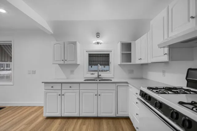 $189,000 | 356 West 9th Avenue, Oshkosh, WI 54902