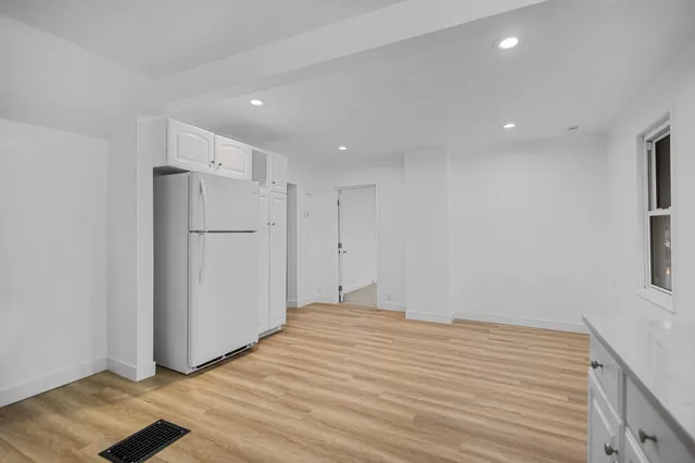 $189,000 | 356 West 9th Avenue, Oshkosh, WI 54902