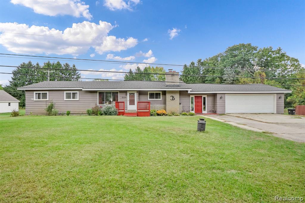 5014 Oak Hill Road Clarkston, MI 48348 - Photo 1 of 29