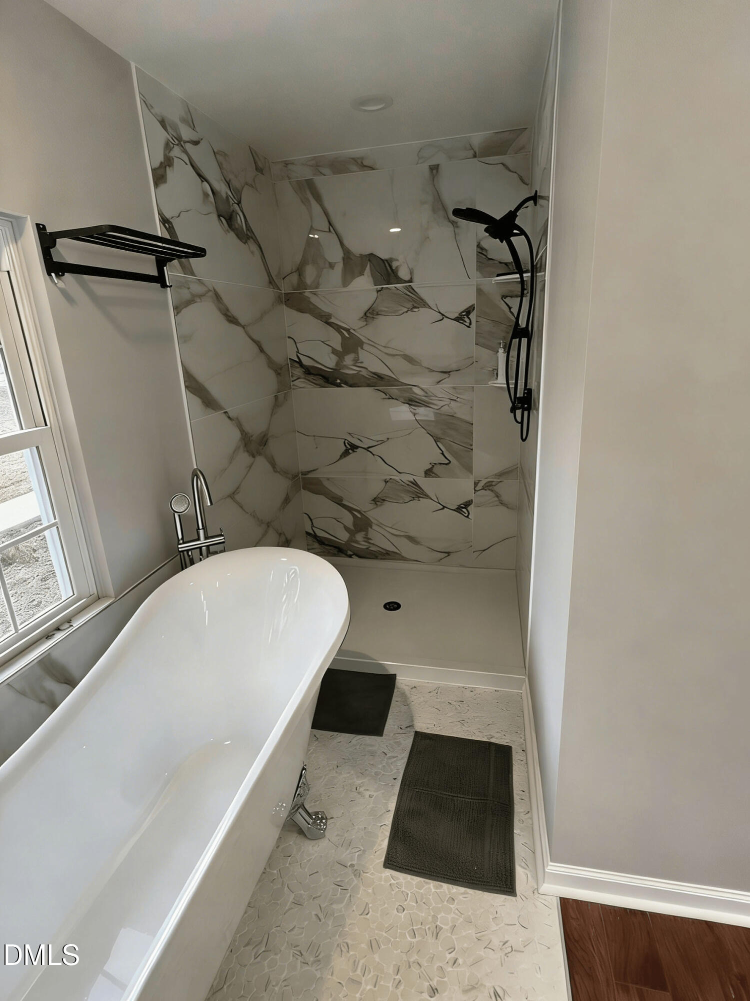 409 Rockingham Street Carthage, NC 28327 - Photo 32 of 56 a bathroom with a bathtub
