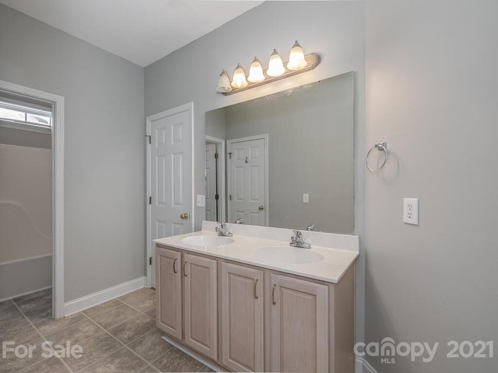 19309 Ruffner Drive Cornelius, NC 28031 - Photo 26 of 33 Gallery Image 26