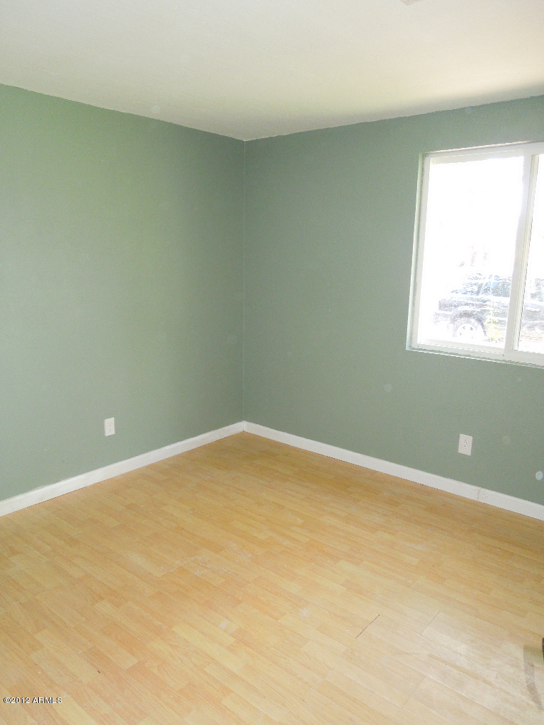 1915 West Decatur Street Mesa, AZ 85201 - Photo 5 of 9 Guest Room