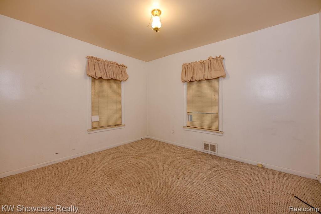 8465 Rivard Avenue Warren, MI 48089 - Photo 26 of 29 8465Rivard.jpg