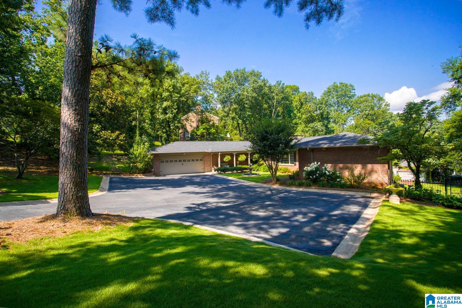 506 Hillyer High Road Anniston, AL 36207 - Photo 3 of 59