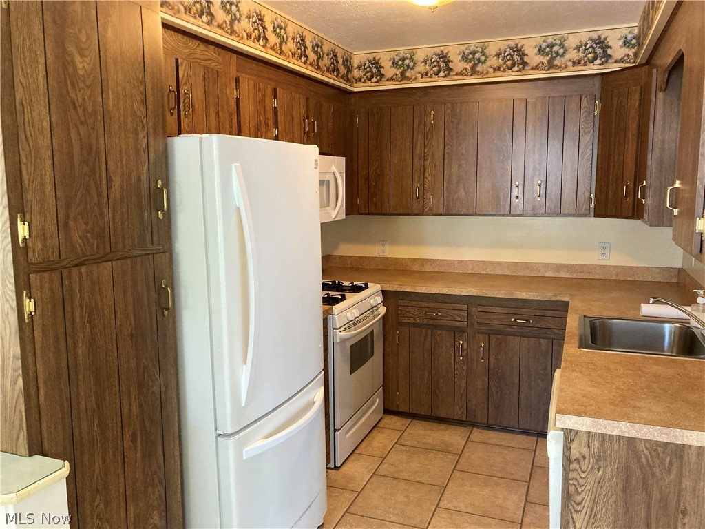 4072 Center Road Avon, OH 44011 - Photo 14 of 35 Gallery Image 14