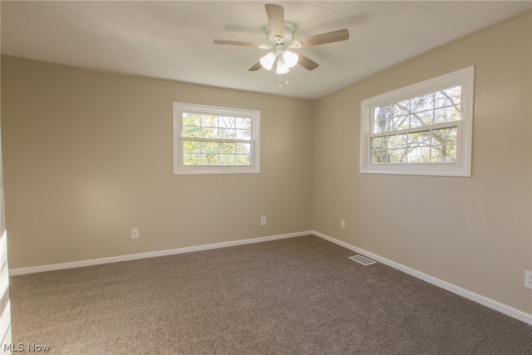 3028 Kendall Road Akron, OH 44321 - Photo 12 of 34