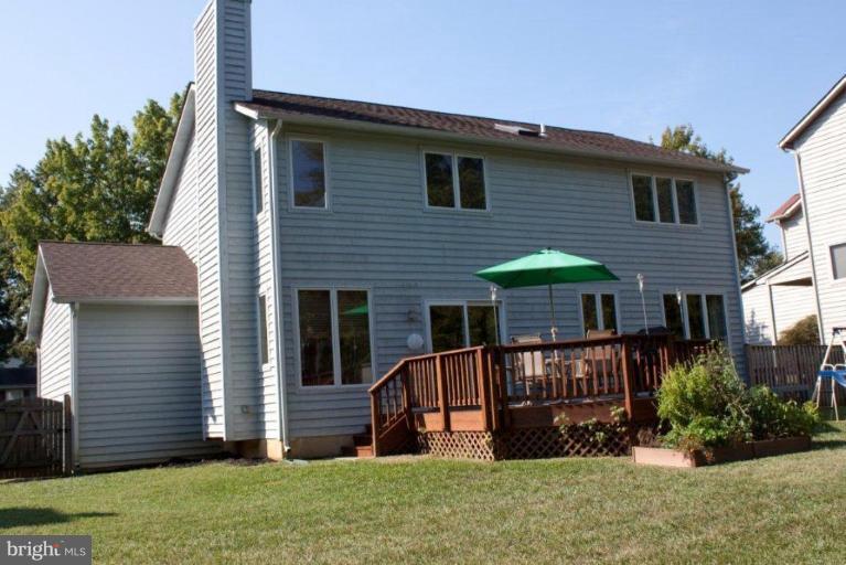 1052 Blackwell Road Annapolis, MD 21403 - Photo 4 of 19 Exterior (Rear)