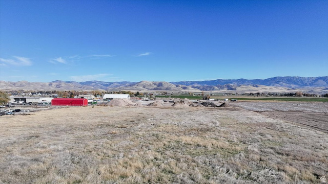 650 North State Street Preston, ID 83263 - Photo 4 of 14 View of mountain background