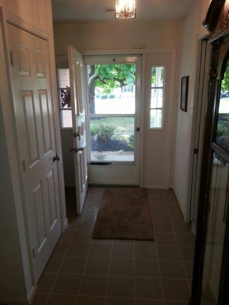 6436 Ridgeview Drive Roanoke, VA 24019 - Photo 22 of 41 Foyer