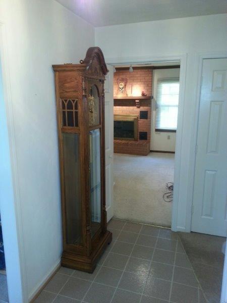 6436 Ridgeview Drive Roanoke, VA 24019 - Photo 24 of 41 Foyer
