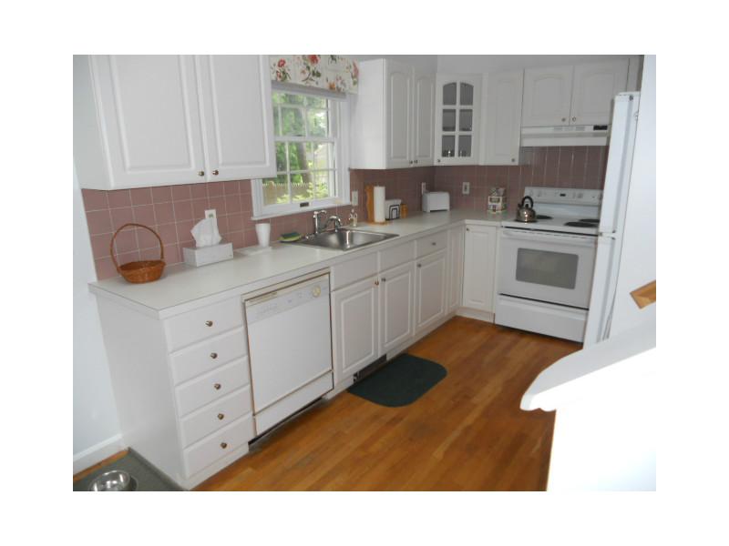 34 Willow Road Charlestown, RI 02813 - Photo 5 of 11 Kitchen.