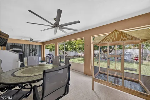 $365,000 | 622 Southeast 10th Avenue, Cape Coral, FL 33990