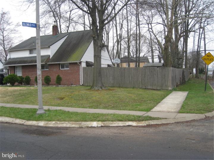 162 Idlewild Road Levittown, PA 19057 - Photo 22 of 23 View