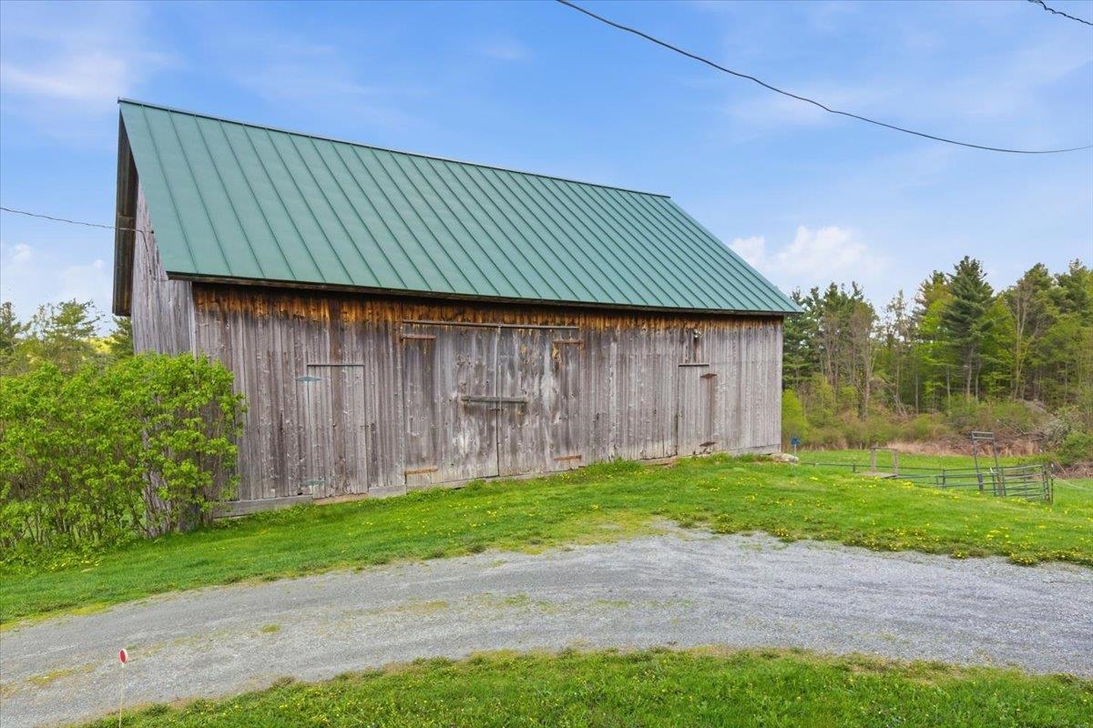 971 South Stream Road Bennington, VT 05201 - Photo 5 of 41