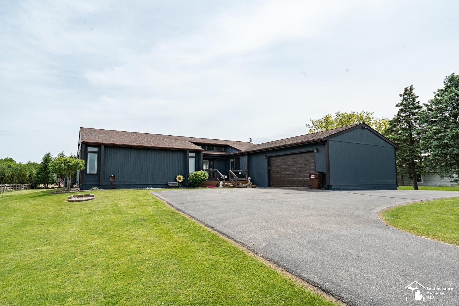 7338 Turk Road Ottawa Lake, MI 49267 - Photo 3 of 47